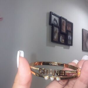 Gold Bangle with Pearl Details